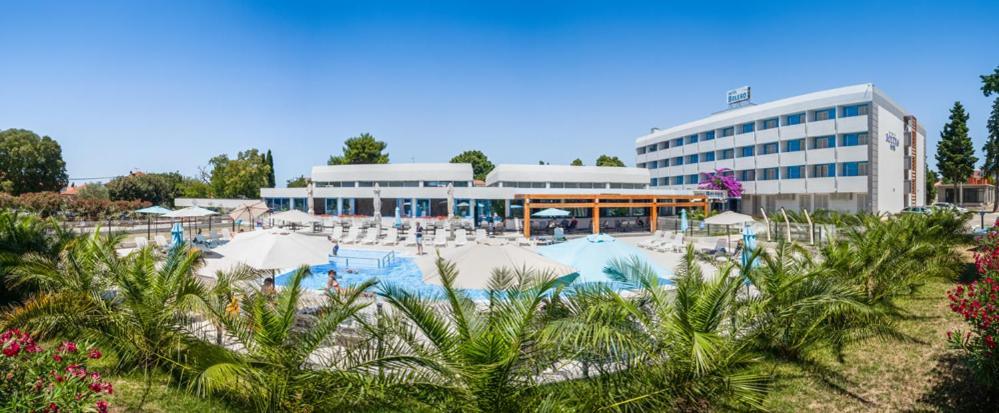 Hotel Bolero 비오그라드나모루 외부 사진